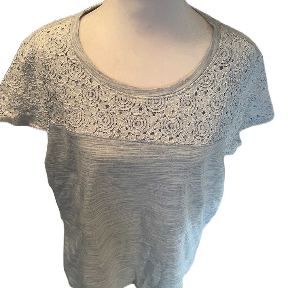 Silverware Heather Light Blue Short Sleeve Tee with Floral Lace Detail Size 1X